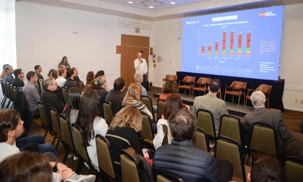 A SCGÁS promoveu a segunda edição do seu Encontro Trimestral de 2025 em Florianópolis, reunindo colaboradores para discutir projetos estratégicos, promover a integração entre áreas e reforçar o compromisso da empresa com a inovação e eficiência.