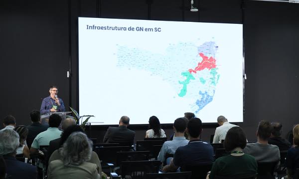 iniciativa do seminário ganha ainda mais relevância ao conectar o setor produtivo às metas globais de redução de emissões. 