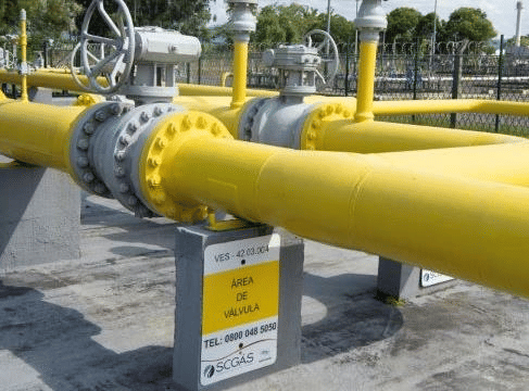  O principal ponto de aten&ccedil;&atilde;o segue sendo o comportamento dos pre&ccedil;os, que acompanham a din&acirc;mica do mercado externo e tamb&eacute;m impactam outros energ&eacute;ticos, como gasolina, diesel e GLP, observa a Companhia.