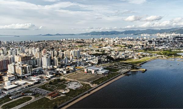 Atualmente, o munic&iacute;pio j&aacute; conta com mais de 50 km de rede instalada e 1.892 clientes atendidos pela Companhia,