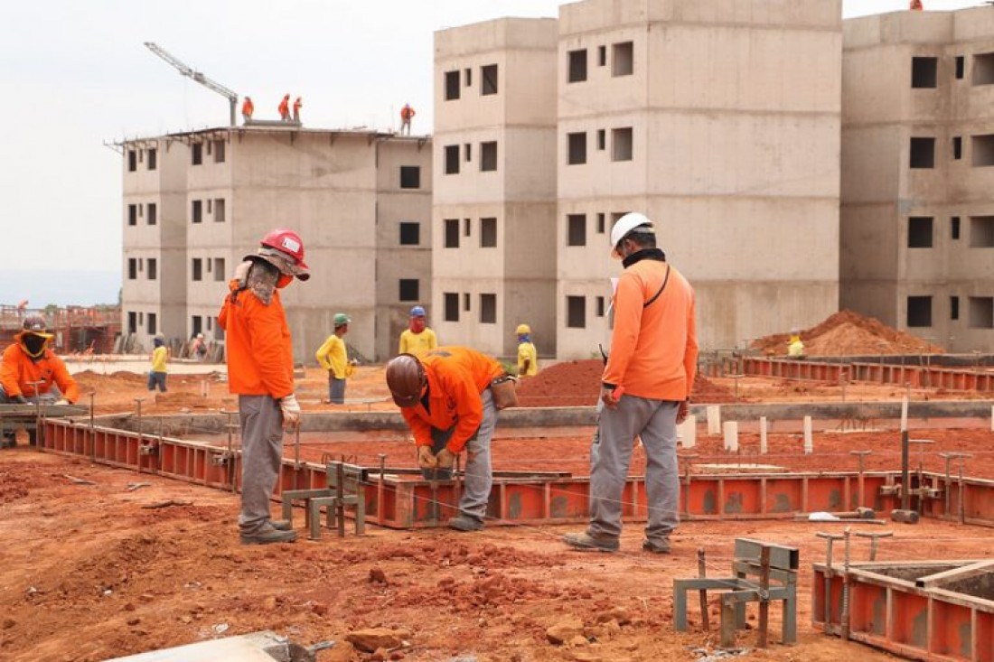 Construção civil tem saldo positivo de 387 