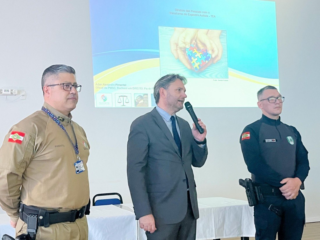 Em Chapecó, ocorreu treinamento para atendimento de ocorrências que envolvam pessoas autistas