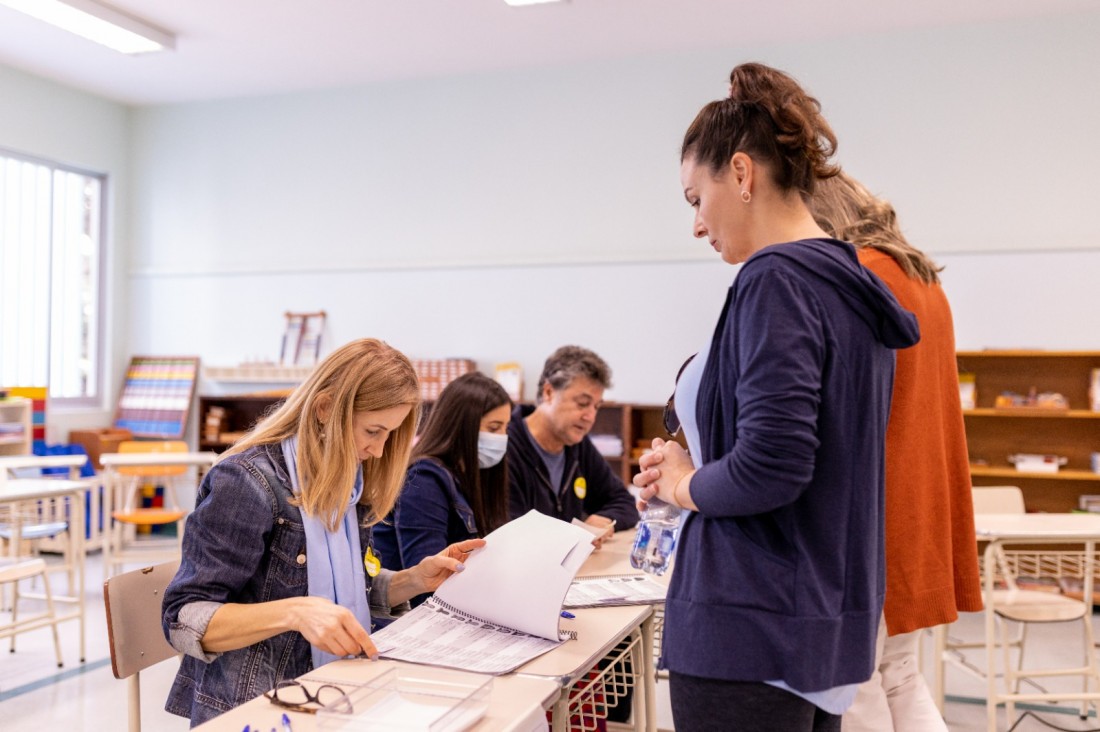 Eleições - mesa receptora de votos