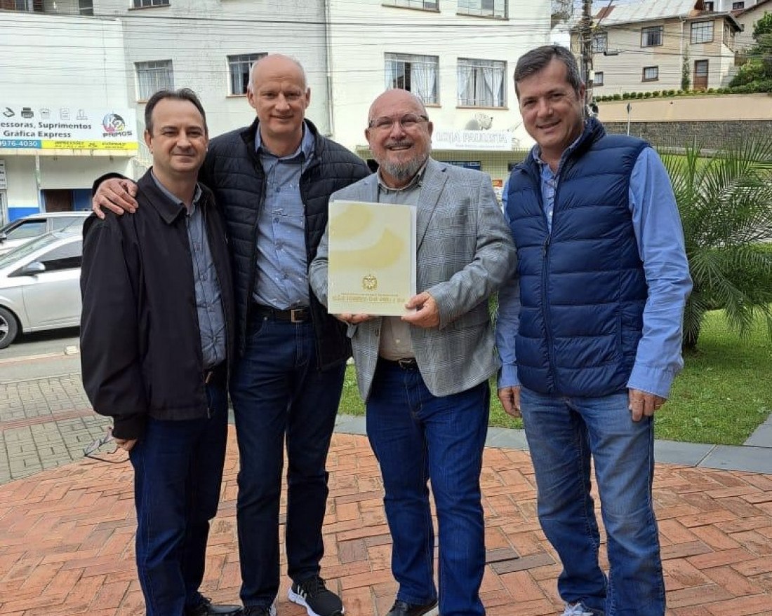 Em São Bento do Sul, Fecomércio assina termo de aquisição imóvel para implementar o SENAC na cidade