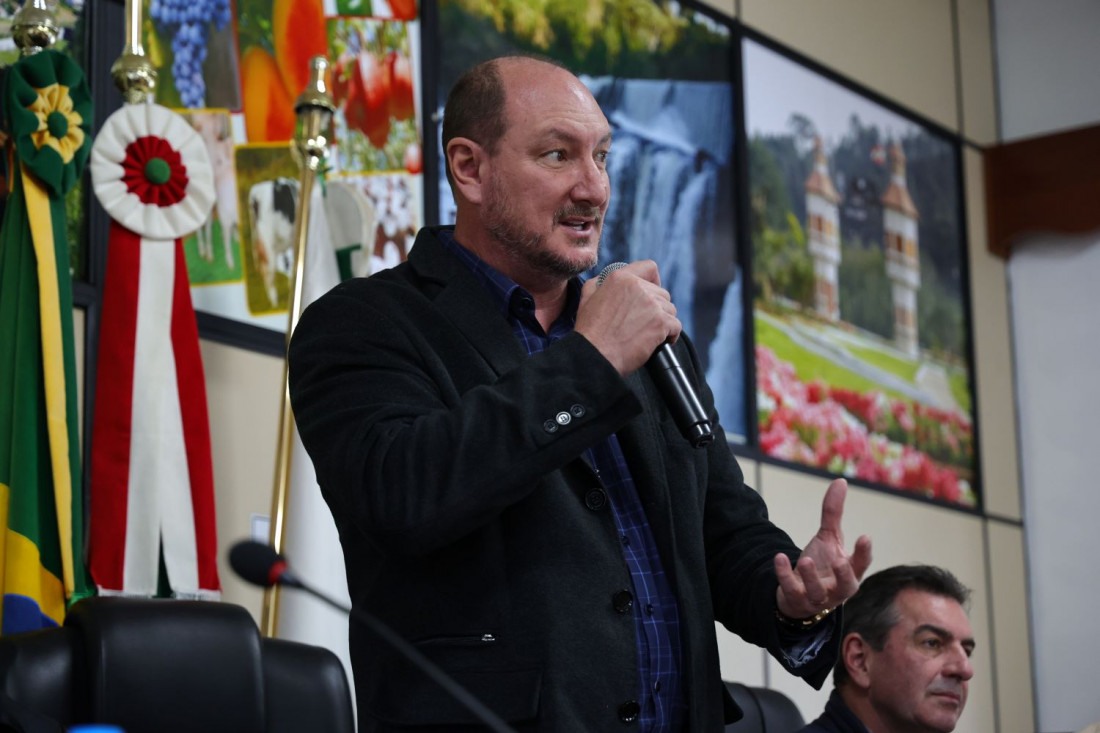 Mauro De Nadal, governador interino,