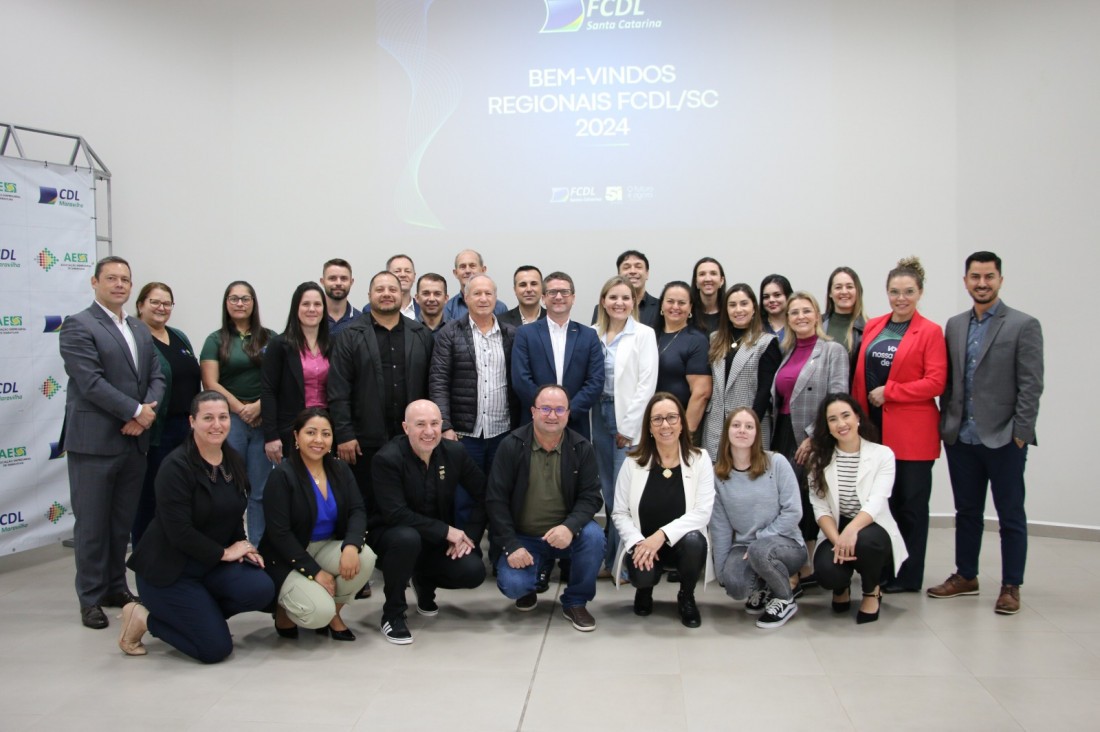 A Federação das Câmaras de Dirigentes Lojistas de Santa Catarina (FCDL/SC) realizou um encontro regional em Maravilha, reunindo representantes de CDLs do Extremo Oeste Catarinense.