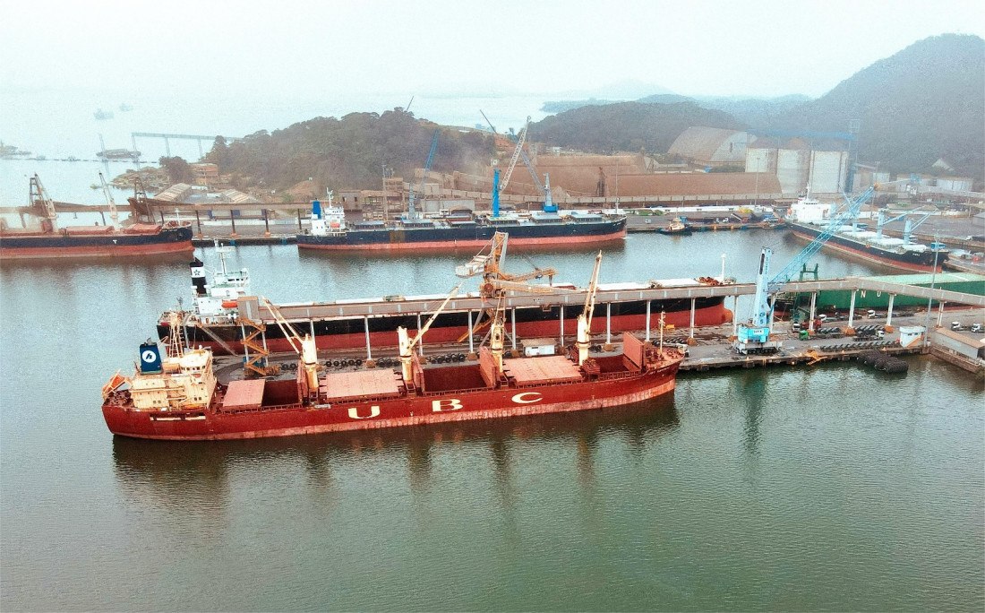 O Porto de São Francisco do Sul, o maior de Santa Catarina, registrou um crescimento de 16% na movimentação de cargas no primeiro semestre de 2023, em comparação com o mesmo período do ano anterior