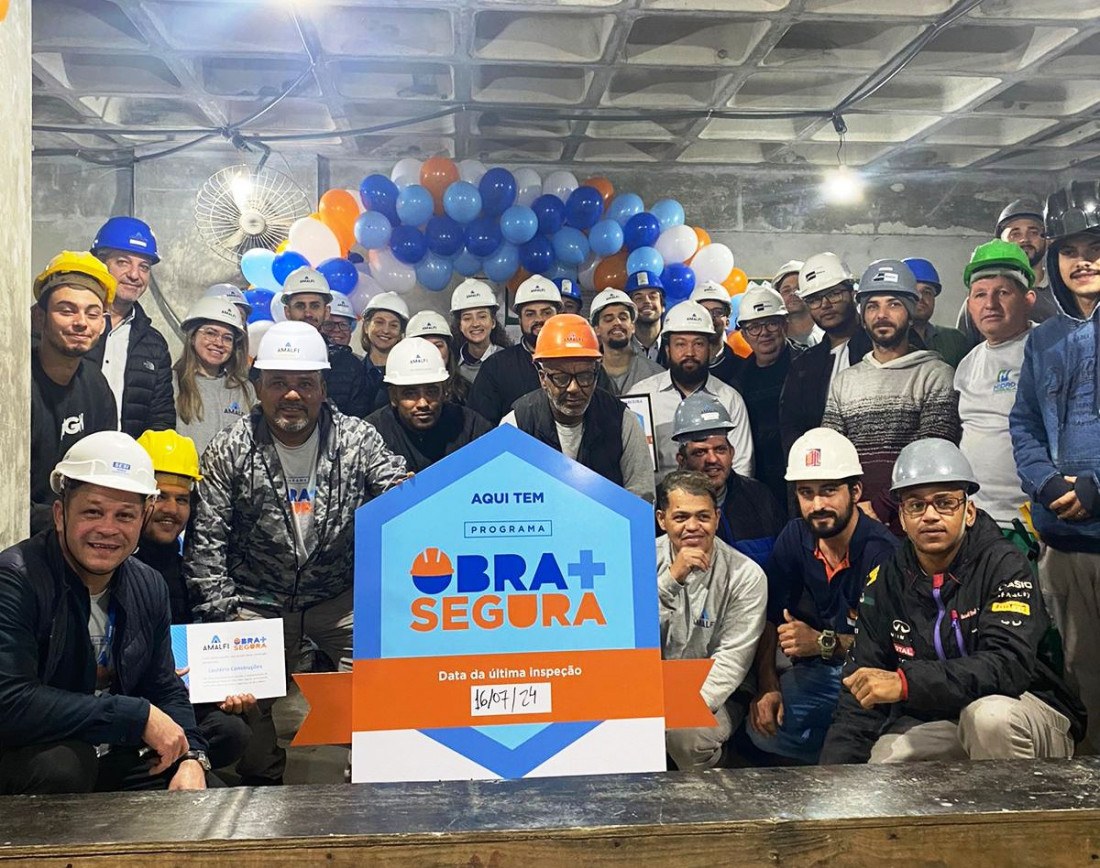 O SESI/SC foi reconhecido pelo Prêmio Proteção Brasil, o mais importante do país em SST (segurança e saúde no trabalho), por seu programa Obra Mais Segura, que capacita trabalhadores da construção civil para promover a cultura da segurança e realizar inspeções de canteiros de obras.