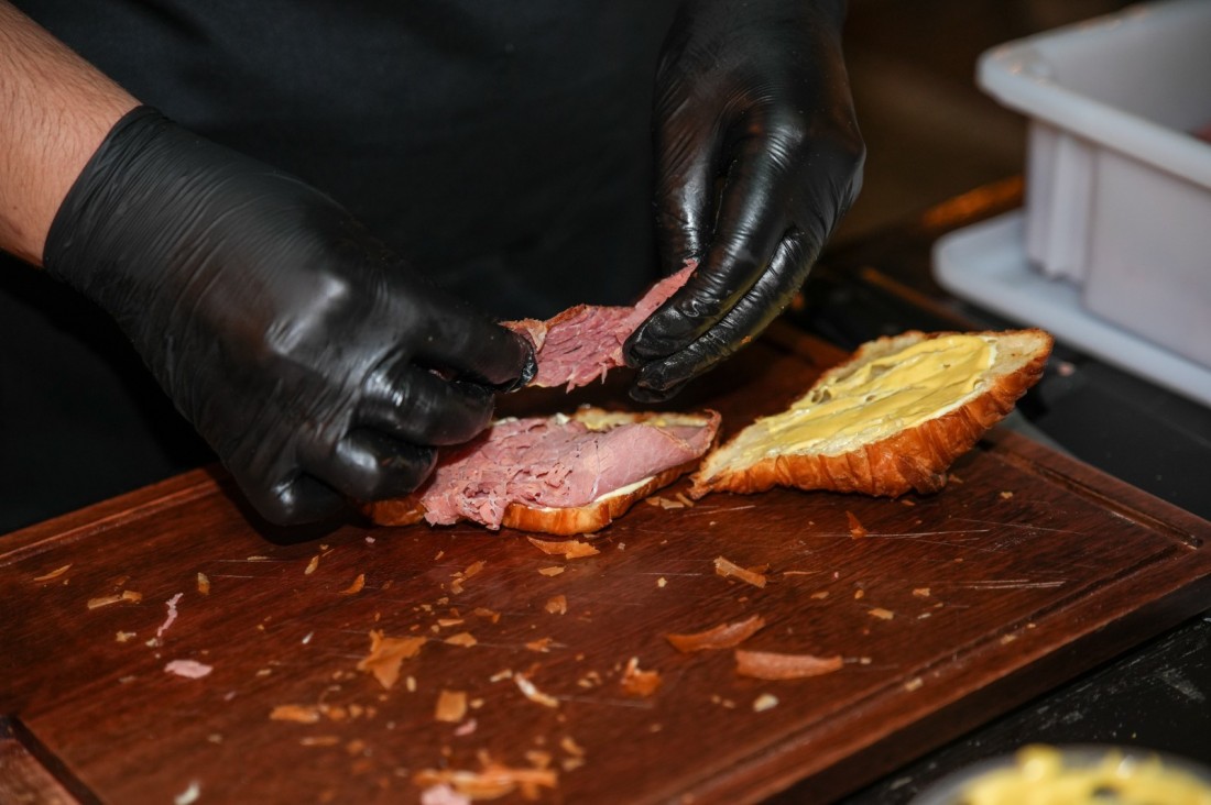 O premiado Roteiro Blumenau Gastron&ocirc;mico retorna em 2023 com um tema desafiador: a culin&aacute;ria dos colonizadores