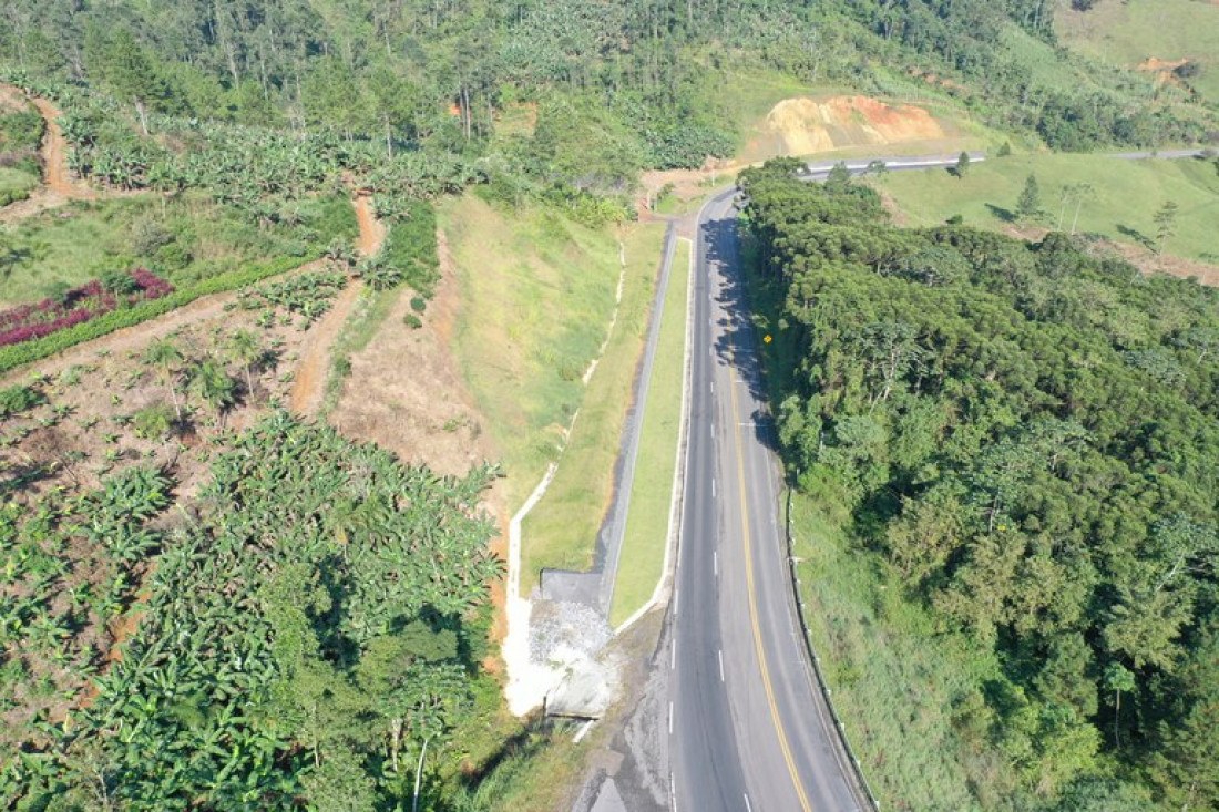 O Departamento Nacional de Infraestrutura de Transportes (DNIT) finalizou um pacote de obras emergenciais na Serra de Corupá, rodovia BR-280/SC, após uma série de eventos climáticos extremos.