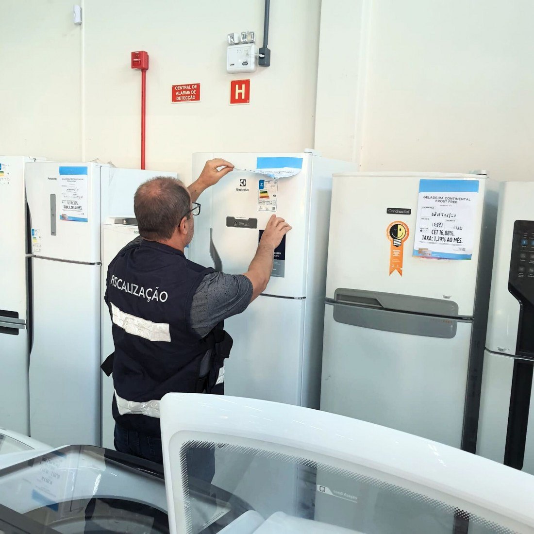  A operação flagrou irregularidades em diversos estabelecimentos, que foram notificados e têm um prazo de 10 dias para apresentarem sua defesa.