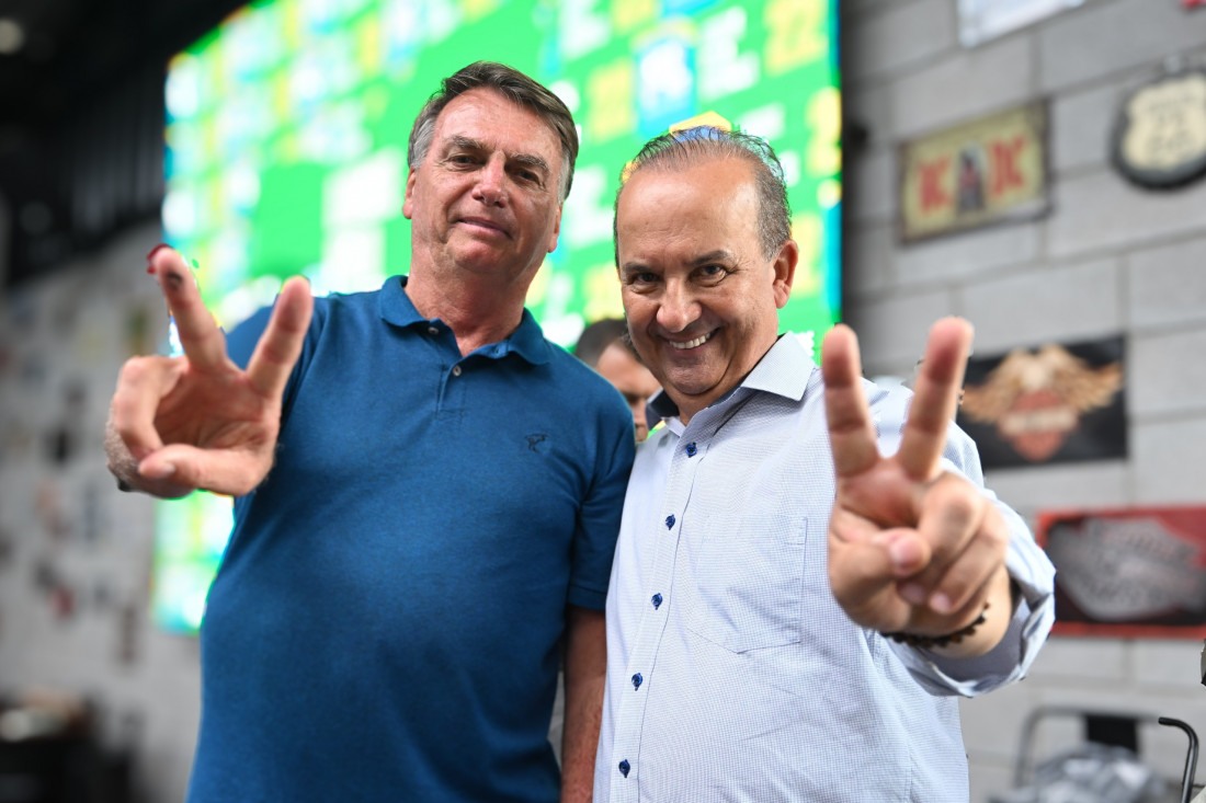 O ex-presidente Jair Bolsonaro e o governador Jorginho Mello juntos na campanha do PL em SC