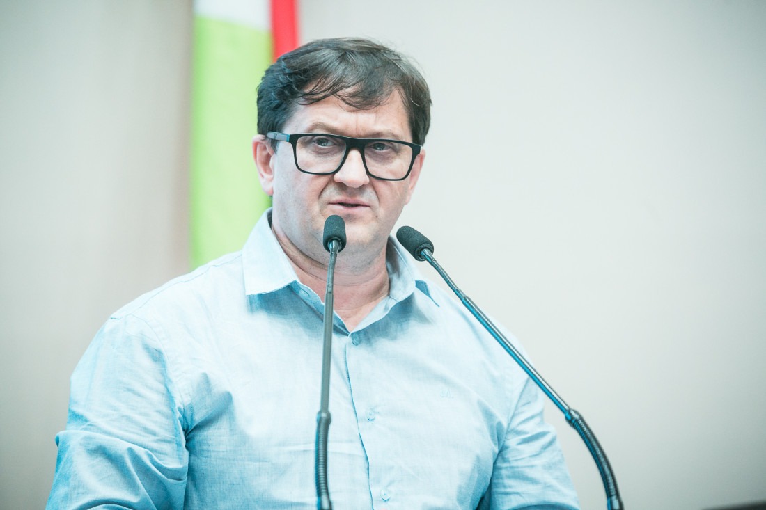Dirigente do SINTE/SC, Evandro Accadrolli