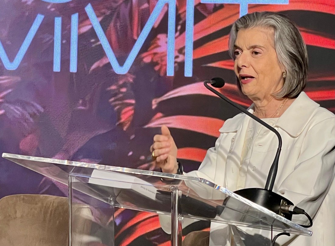 O Alright Summit, promovido pela startup Alright, reuniu mais de 30 especialistas e lideranças do setor de comunicação para debater os desafios e as oportunidades do jornalismo local no Brasil. O evento, realizado em Brasília, ofereceu uma programação intensa com palestras, painéis e encontros exclusivos.