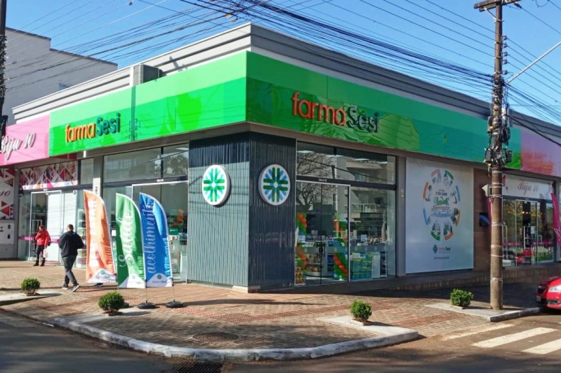 Clientes encontram medicamentos, produtos de beleza, higiene, cuidado adulto e infantiL