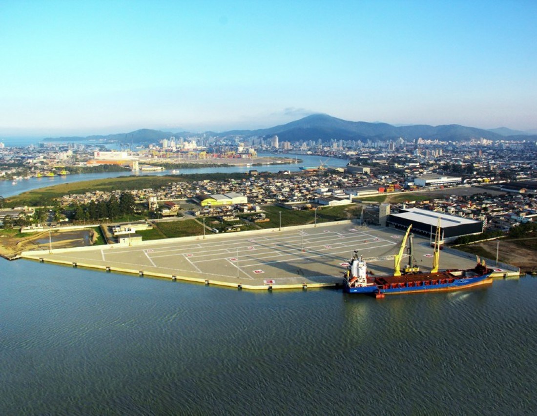 Terminal Barra do Rio e Maersk participam de reunião. (Foto: Terminal Barra do Rio