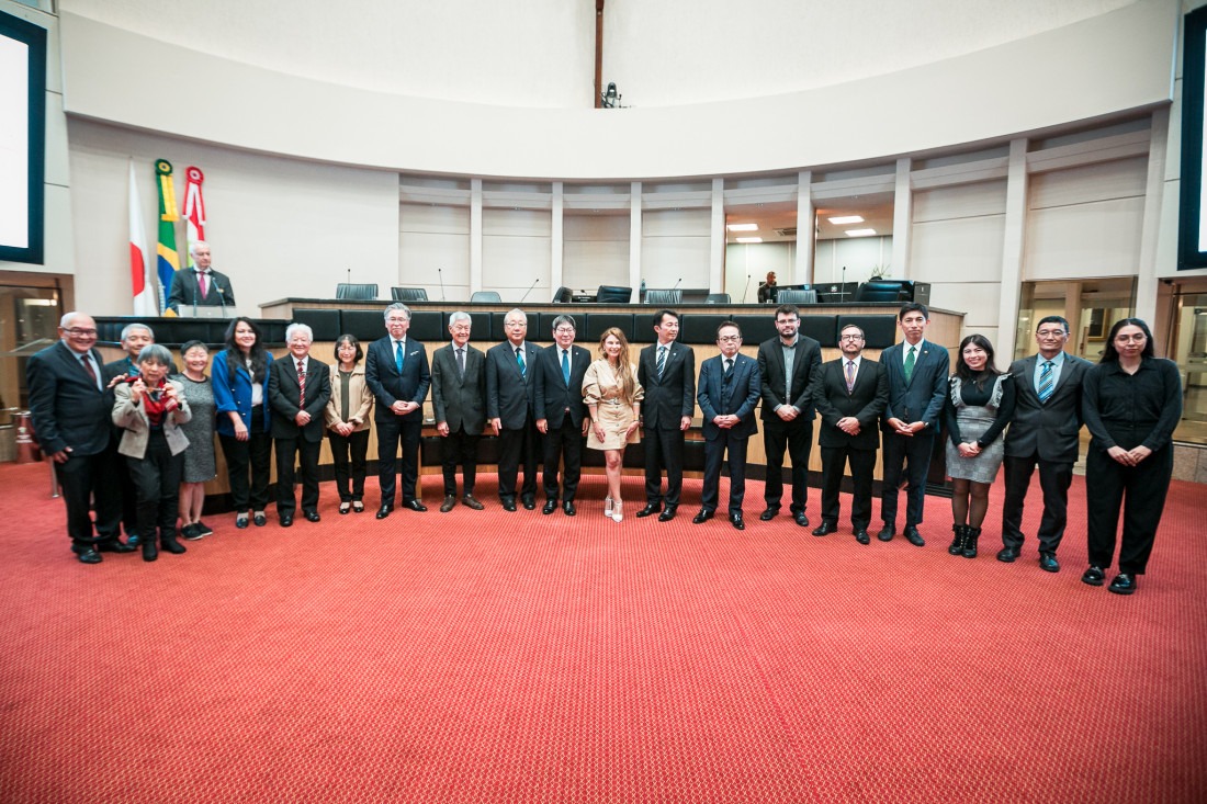 Deputada estadual Paulinha (Podemos), autoridades e empresários japoneses
