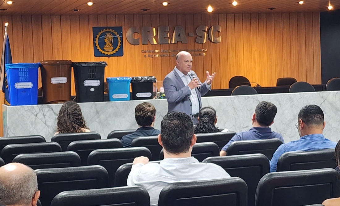 Presidente do CREA-SC, engenheiro Kita Xavier 