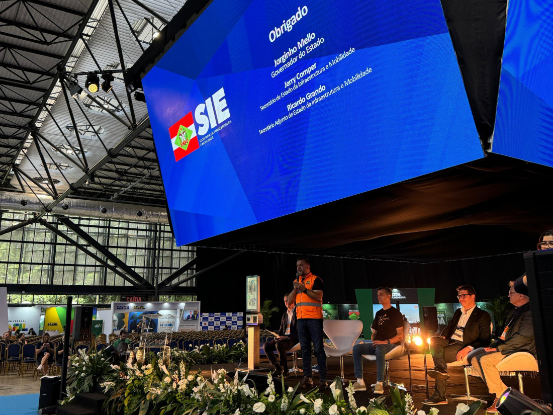 O programa conta com 47 obras estruturantes em andamento em todas as regiões do estado, incluindo rodovias que há décadas não recebiam investimentos.