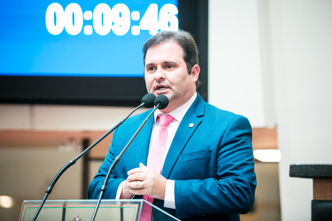 O deputado Sérgio Guimarães (União) tem cobrado da Superintendência do DNIT em Santa Catarina atenção especial ao perímetro urbano da BR-282 na Grande Florianópolis, pedindo ações emergenciais mesmo com obras futuras previstas