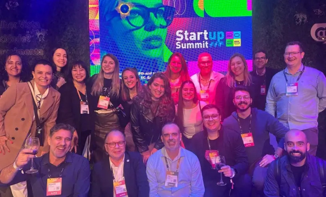 O evento antecipou a 8ª edição do Startup Summit, que acontecerá em Florianópolis em agosto de 2025, e reuniu empreendedores, investidores e representantes de startups, empresas e governo.