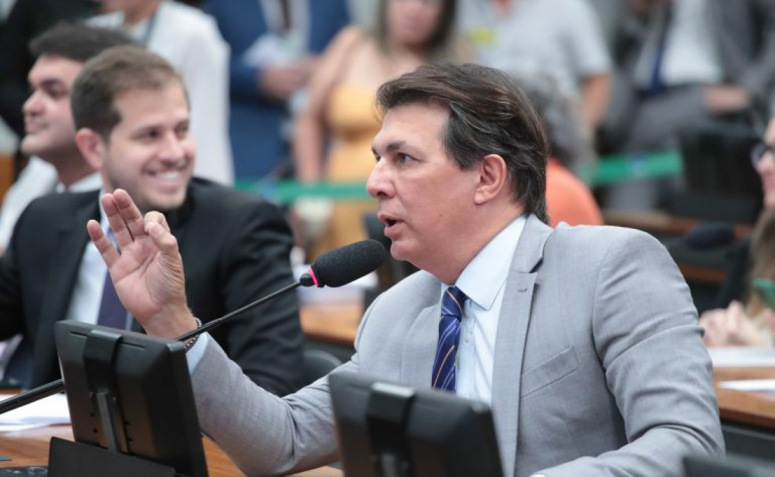 Arthur Oliveira Maia, relator das PECs

