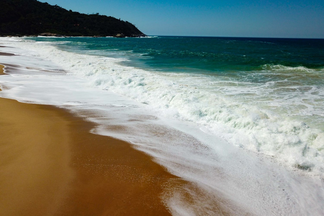 De acordo com as amostras coletadas, 74,37% dos pontos monitorados estão próprios para banho.