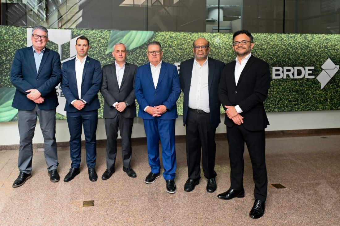 Em 2024, o Banco Regional de Desenvolvimento do Extremo Sul (BRDE) realizou um número recorde de operações de crédito, atingindo R$ 5,970 milhões em novos investimentos na região Sul.