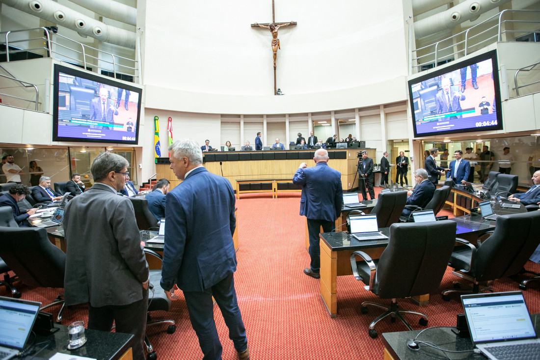 Todos os projetos aprovados pelo Parlamento Catarinense no final do ano legislativo seguem para sanção do governador