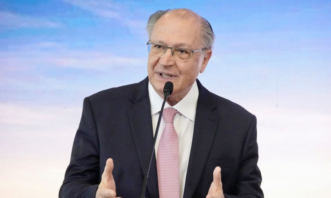 Safra recorde deve reduzir preço dos alimentos, diz Alckmin 