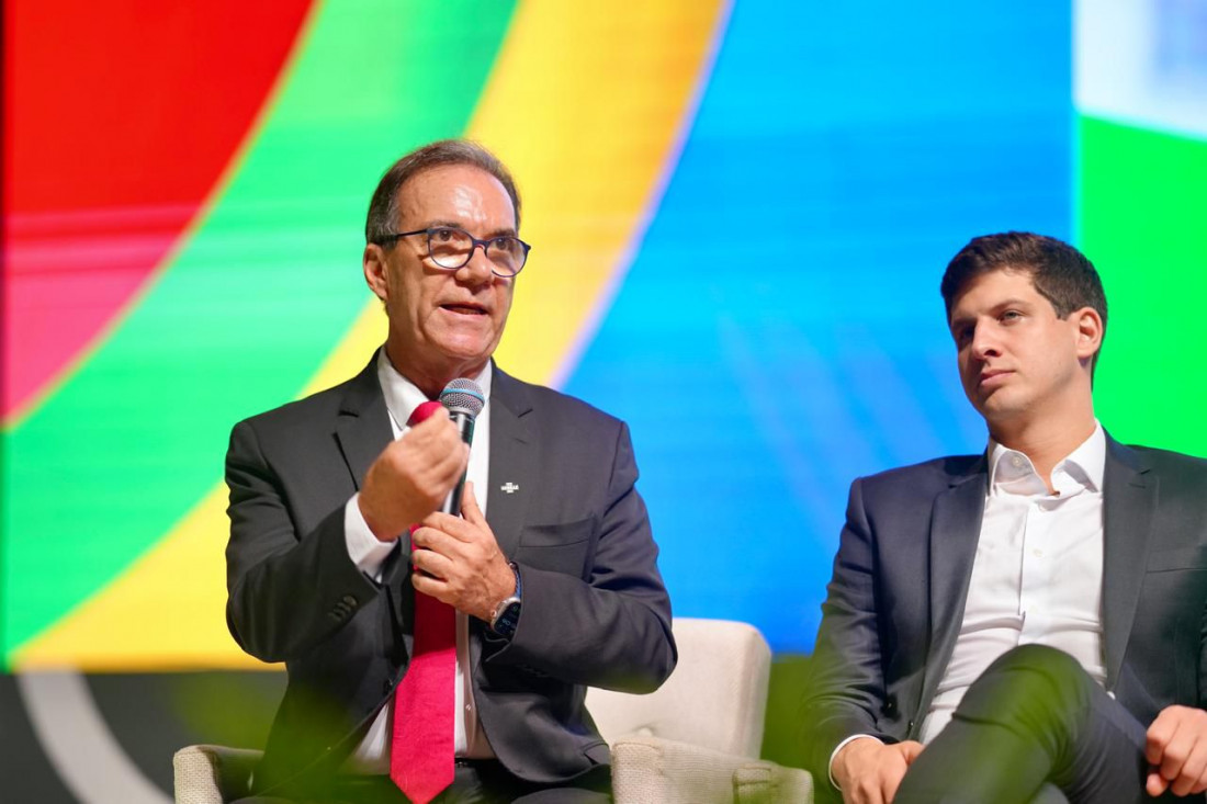 O presidente da instituição, Décio Lima, participou, nesta terça-feira (11) do lançamento a plataforma Contrata Mais Brasil, do governo federal
