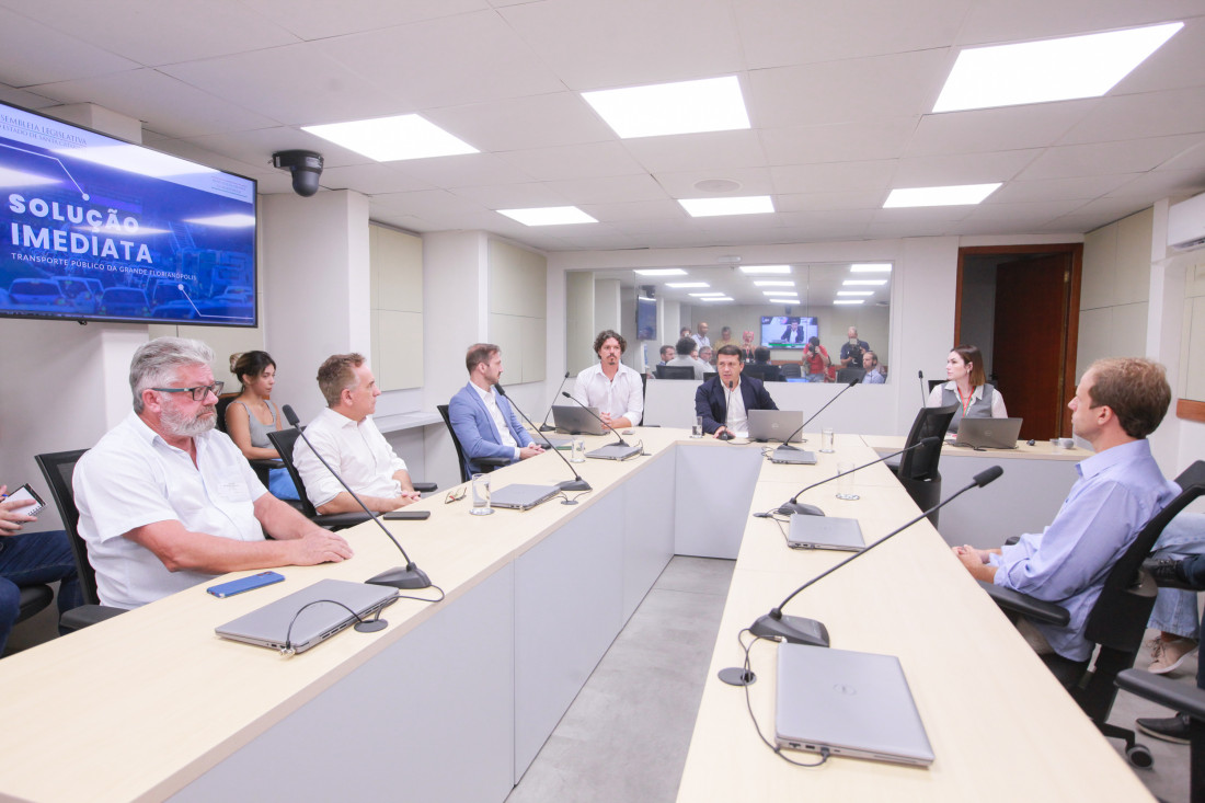 O principal ponto que norteou o encontro foi a apresentação de uma proposta prévia, elaborada pelo grupo, visando nortear ações urgentes para a melhoria do sistema do transporte público.