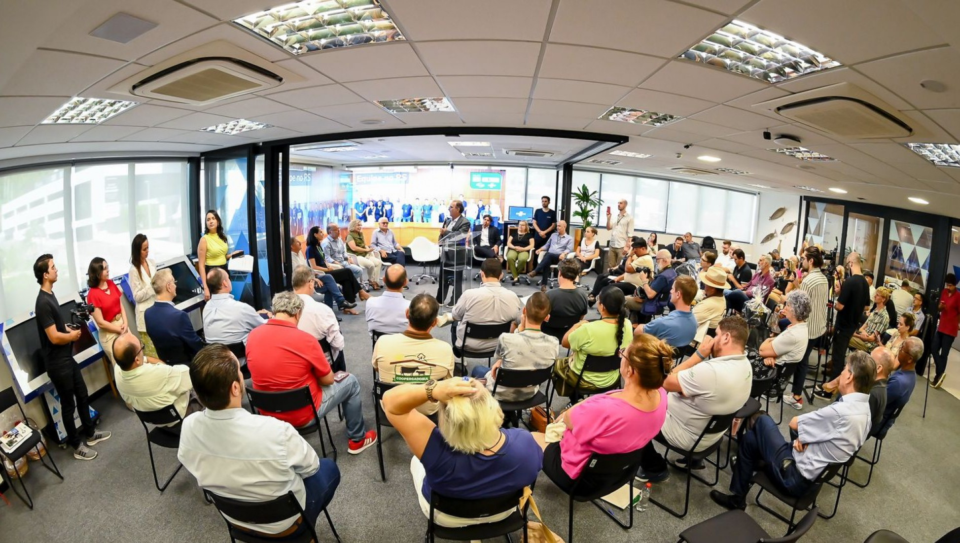 Evento reuniu os parceiros do projeto e famílias de agricultores beneficiadas pelo programa