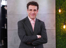 Samy Dana acumula mais de 15 anos de experiência em consultorias e apresentação de palestras. É autor de vários livros ligados a finanças, economia e negócios. .