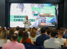 o governador anunciou recursos e entregas para as áreas de infraestrutura, proteção e defesa civil, saneamento básico, educação e bombeiros.