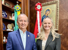 Governador e a Promotora de Justiça Vanessa Wendhausen Cavallazzi