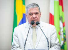 Os parlamentares do PDS, entre eles o Deputado Estadual Mário Motta, falou sobre a falta de novos professores
