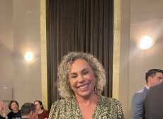Em Blumenau, a Deputada Federal Ana Paula Lima (PT/SC) recebe homenagem do Hospital Santa Isabel