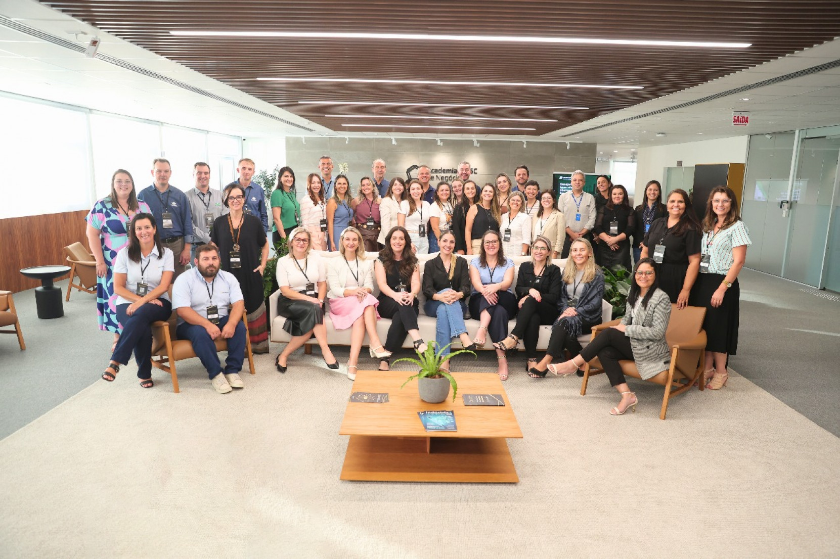 O objetivo é impulsionar novas lideranças, preparando e qualificando profissionais para assumir desafios e contribuir com o crescimento cooperativo sustentável 