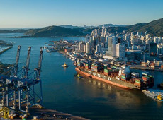 complexo portuário de Itajaí