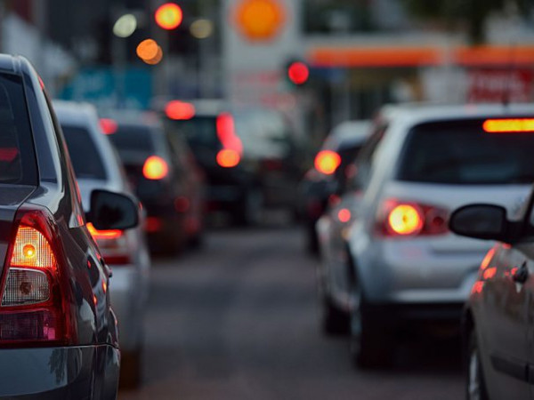 Na comparação mensal, abril de 2025 encerrou com 17.823 unidades licenciadas, variação positiva de 0,30% em relação a março