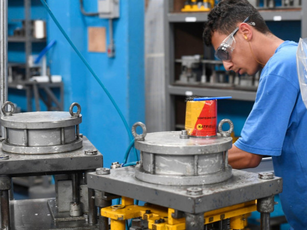 Produção industrial catarinense supera a média do país, que foi de 1,9% no primeiro trimestre 
