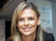  Roberta Maas dos Anjos