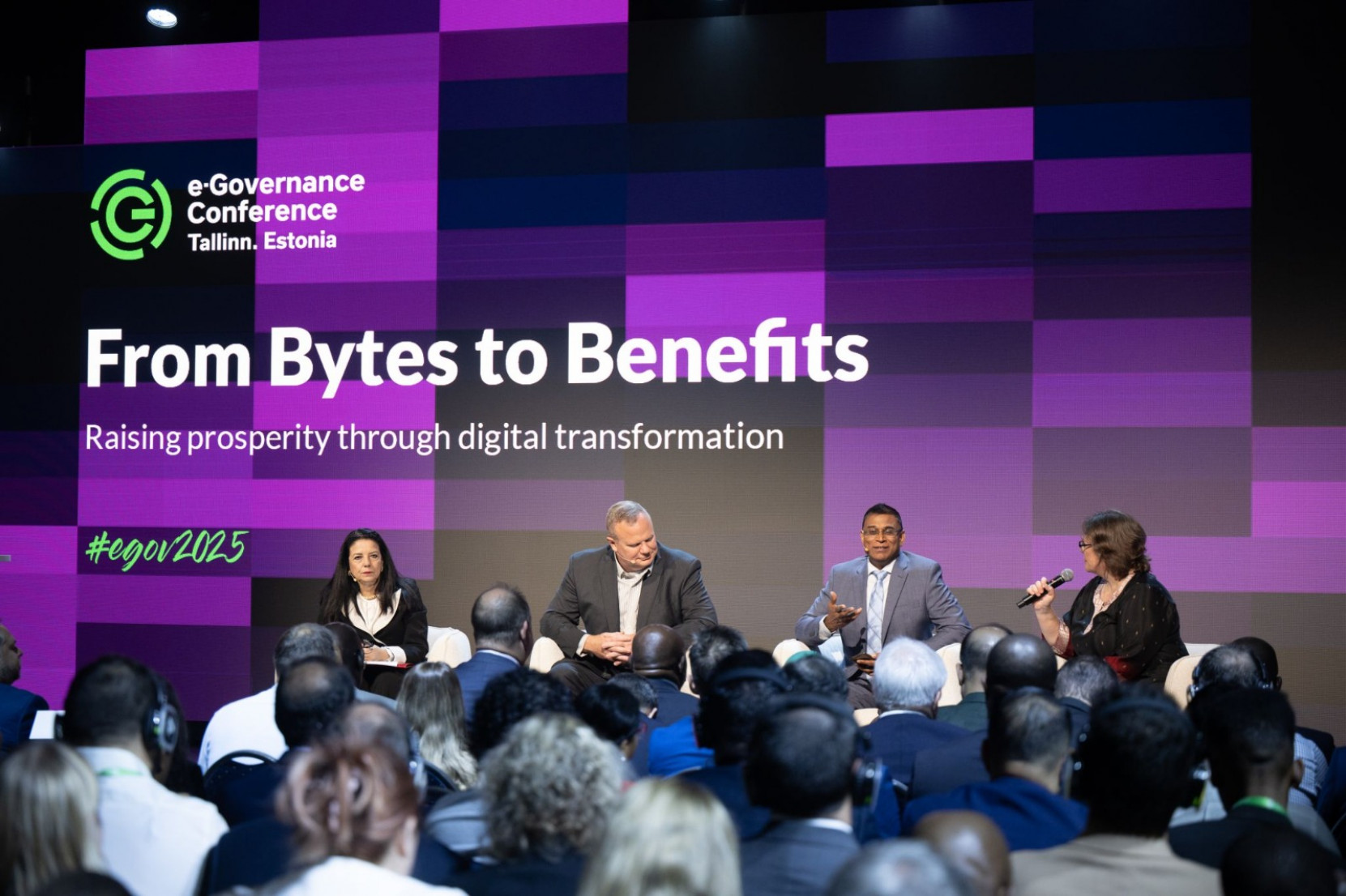 Secretário e Adjunto da Ciência e Tecnologia de Santa Catarina participam da E-Governance Conference na Estônia, buscando soluções inovadoras para digitalizar os serviços públicos e facilitar a vida dos catarinenses.