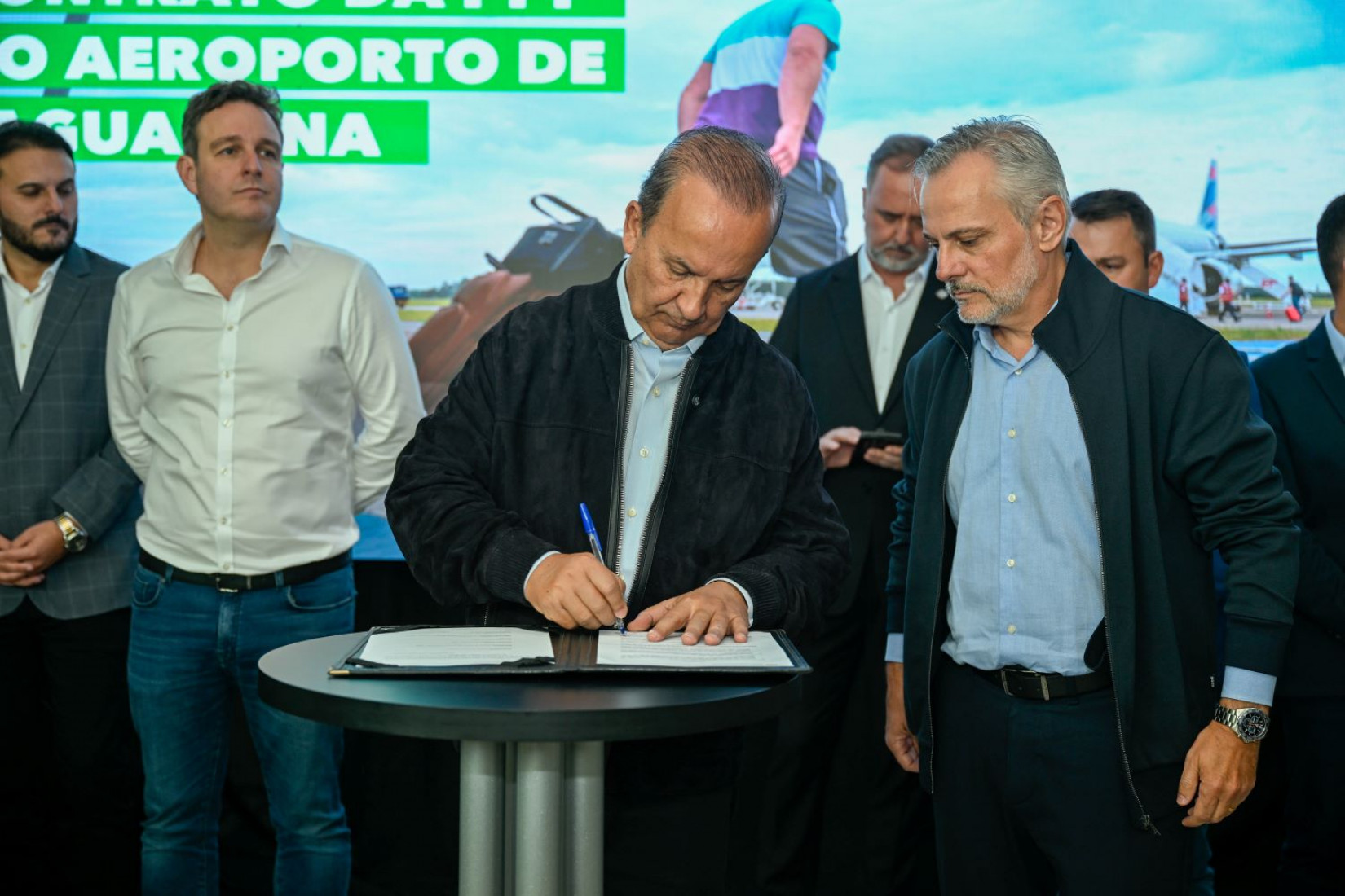 Estamos dando ao Sul o que ninguém deu, valorização, respeito e condições dos empresários de todas as pessoas que dependem de fazer voos rápidos se comunicando com todos os centros do Brasil