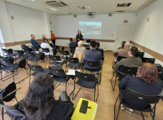 Elaine, do Destino Floripa & Região, apresentou no encontro estratégias de promoção regionalizadas 