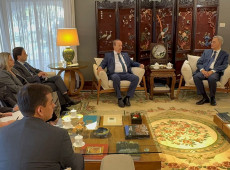 Jorginho Mello Discute Gripe Aviária com Embaixador Chinês