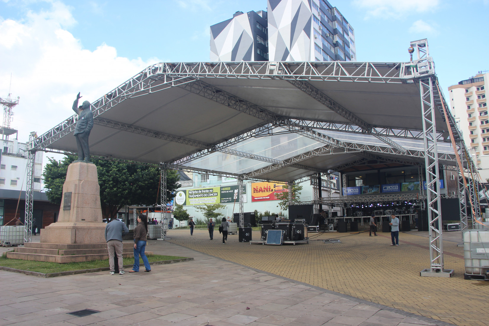 Festa do Pinhão acontece de 6 a 22 de junho, no Calçadão, em Lages