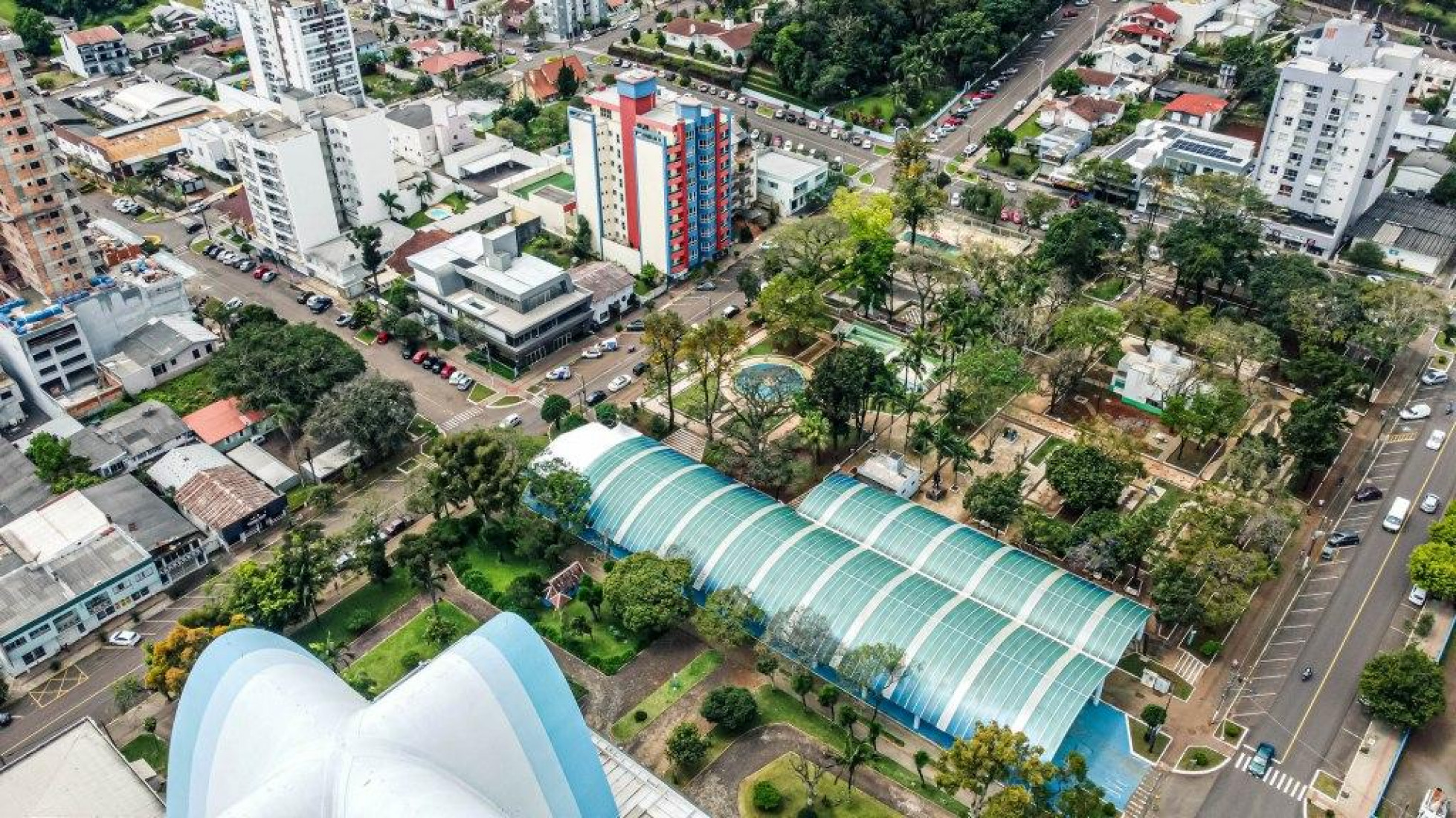 Praça Walnir Bottaro Daniel, situada do centro de São Miguel do Oeste