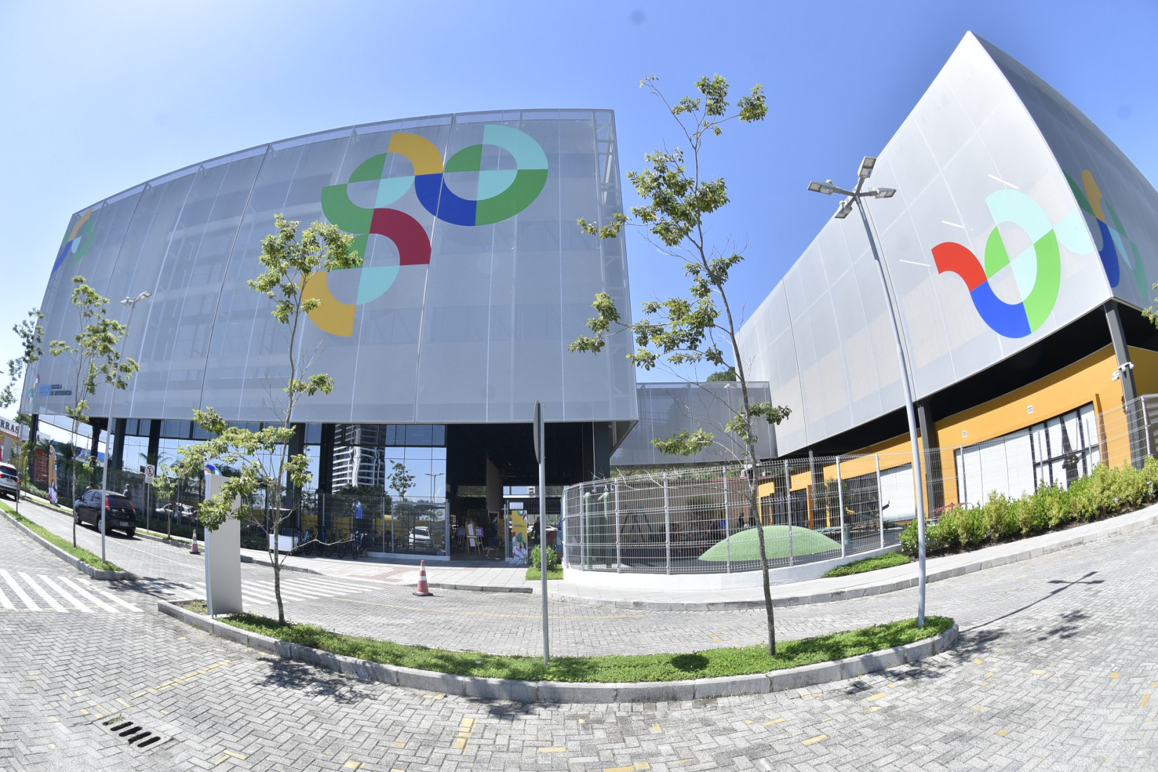 Escola de Itajaí fica no bairro Ressacada; foi inaugurada em 2022